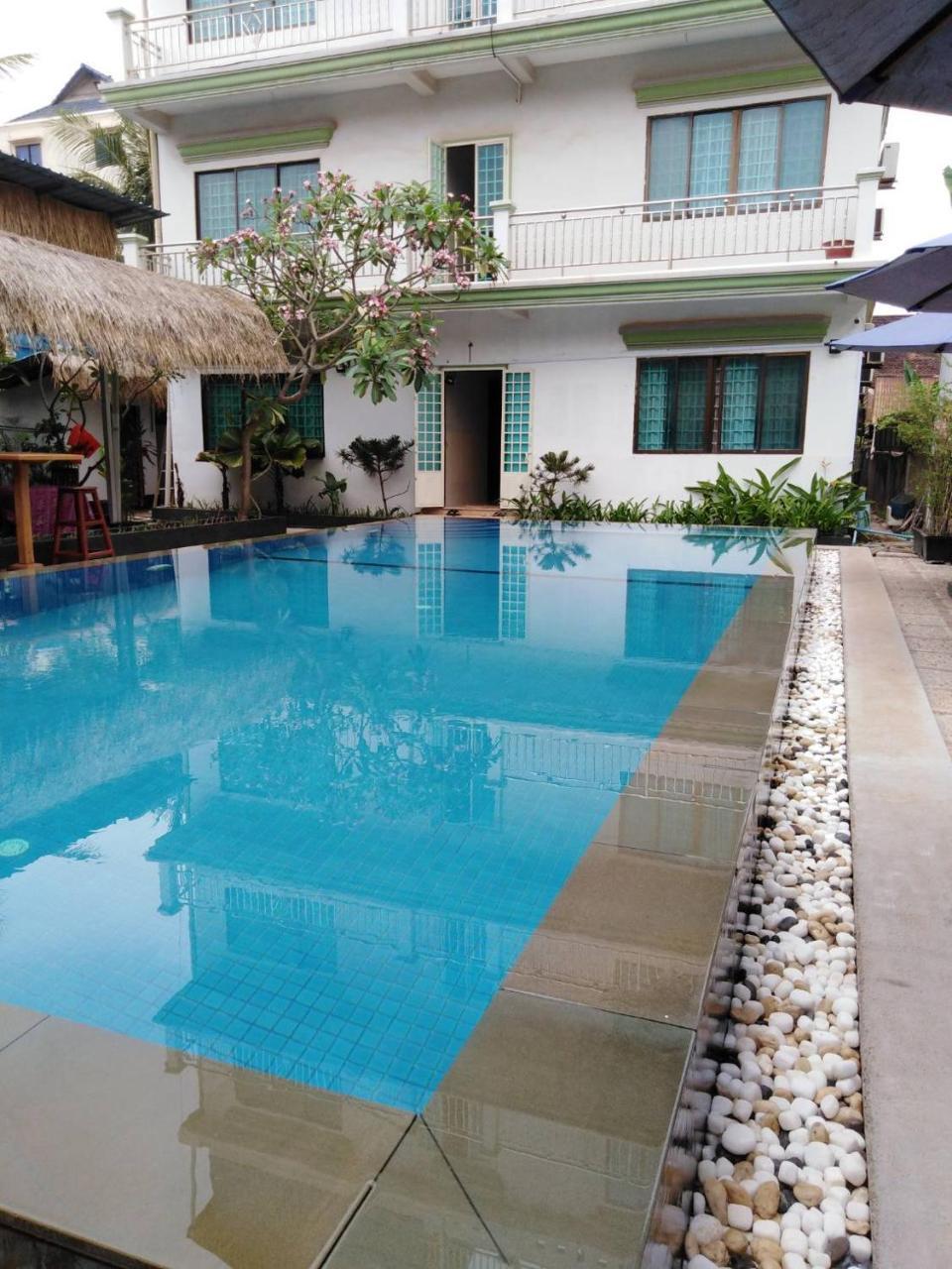 Damnak Riverside Villa Siem Reap Exterior photo