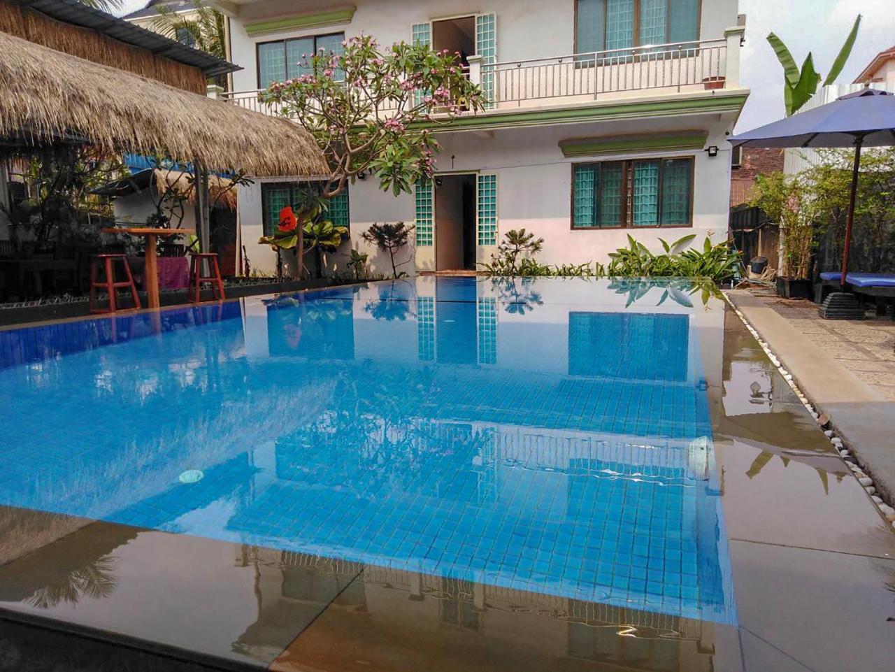 Damnak Riverside Villa Siem Reap Exterior photo